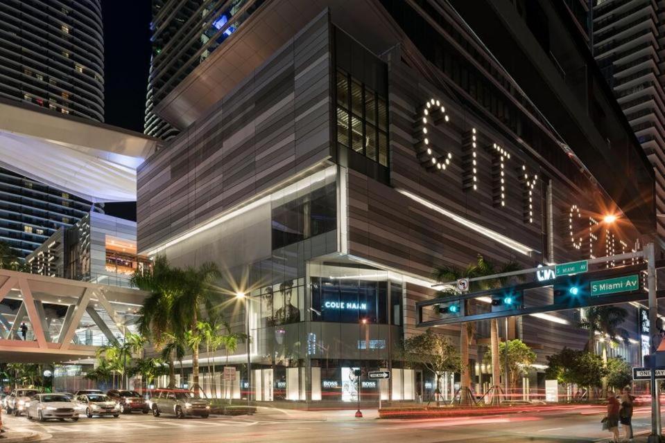 Upscale Brickell 3 Bedroom With Water Views And Free Parking Майами Экстерьер фото